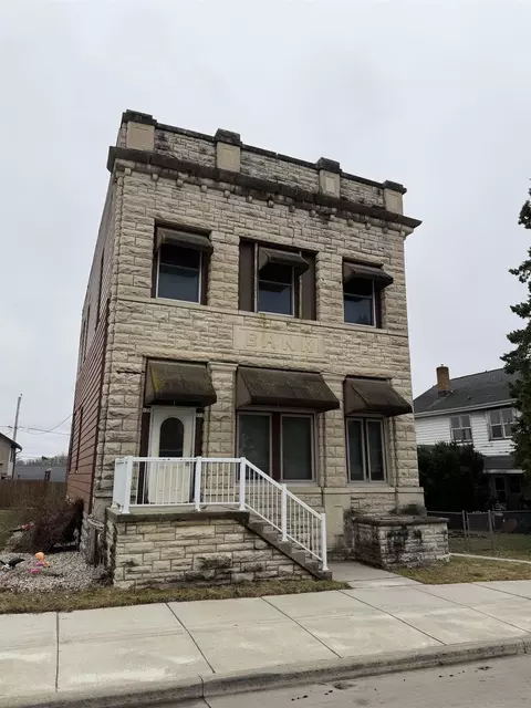 131 E Main St, Eden, WI 53019