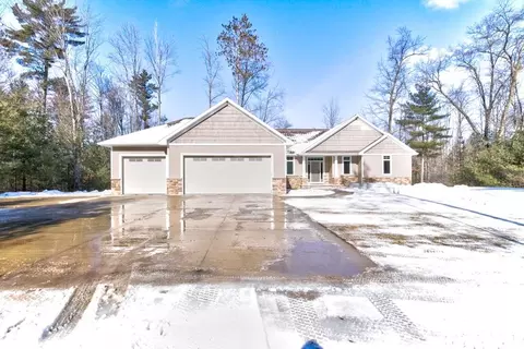w1374 Madsen Road, Marinette, WI 54143