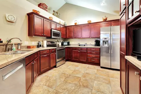 Kitchen - 2107 E Milestone Dr, Appleton, WI 54913 photo 1 of 3
