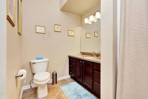 Bath - 2107 E Milestone Dr, Appleton, WI 54913 photo 3 of 3