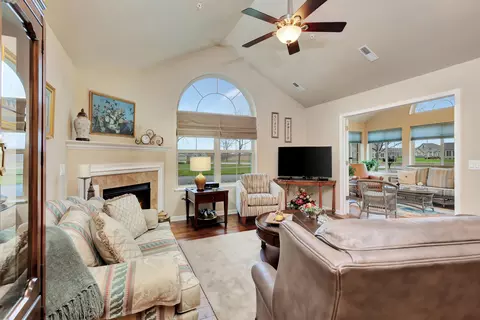 Living - 2107 E Milestone Dr, Appleton, WI 54913 photo 2 of 3