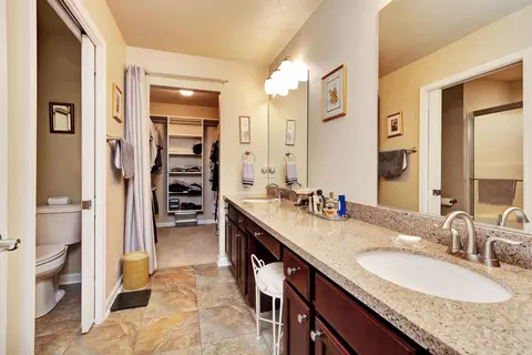 Bath - 2107 E Milestone Dr, Appleton, WI 54913 photo 1 of 3