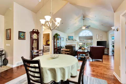 Dining - 2107 E Milestone Dr, Appleton, WI 54913 photo 2 of 2
