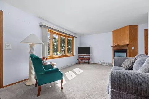 Living - n461 Mayflower Road, Appleton, WI 54914 photo 1 of 7