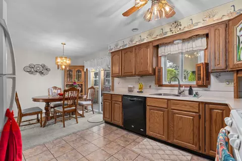 Kitchen - n461 Mayflower Road, Appleton, WI 54914 photo 3 of 3