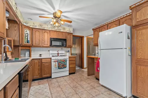 Kitchen - n461 Mayflower Road, Appleton, WI 54914 photo 2 of 3