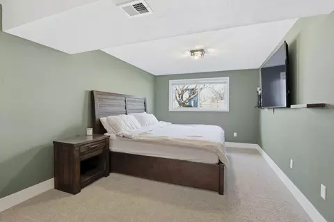 Bedroom - 124 S Schaefer St, Appleton, WI 54915 photo 3 of 3
