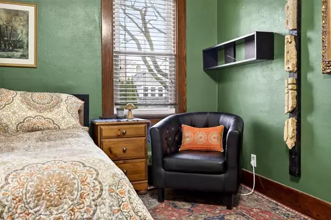 Bedroom - 121 S Outagamie St, Appleton, WI 54914 photo 2 of 4