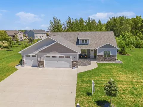n1002 Alexandra Way, Greenville, WI 54942