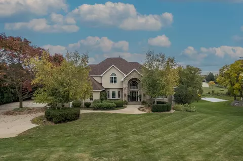 w7373 Spring Valley Drive, Greenville, WI 54942