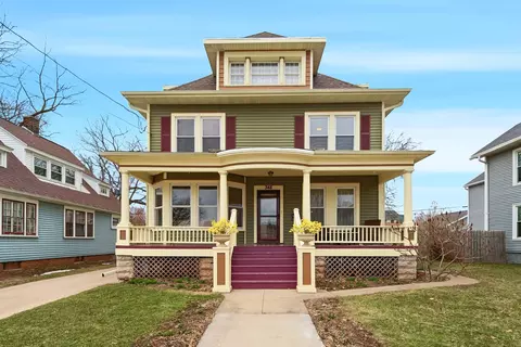 348 Broad St, Menasha, WI 54952