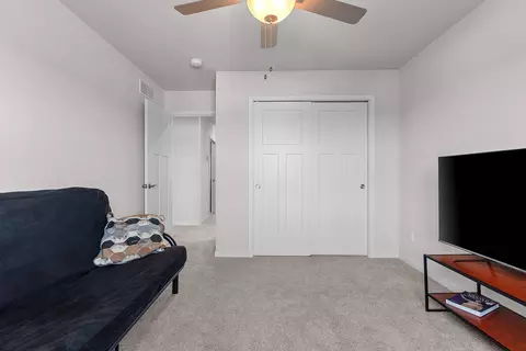 Bedroom - 4601 N Cherryvale Ave, Appleton, WI 54913 photo 4 of 6
