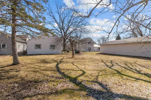 Exterior - 543 N State St, Appleton, WI 54911 photo 6 of 12