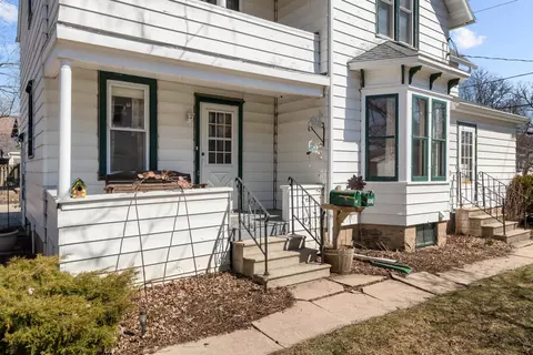 Exterior - 543 N State St, Appleton, WI 54911 photo 2 of 12