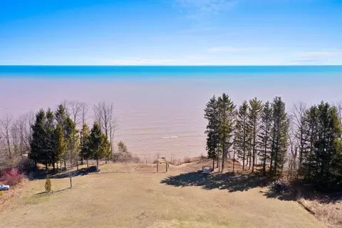 Lakeshore Road, Kewaunee, WI 54216