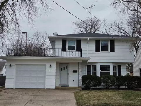 1823 N Alvin St, Appleton, WI 54911