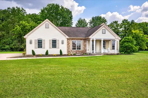 4424 Harbor Village Dr, Omro, WI 54963