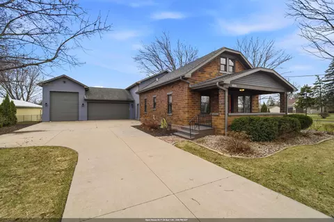 1881 W Main St, Appleton, WI 54911