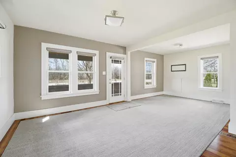 Living - 1881 W Main St, Appleton, WI 54911 photo 3 of 8