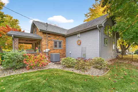 Exterior - 1881 W Main St, Appleton, WI 54911 photo 8 of 29