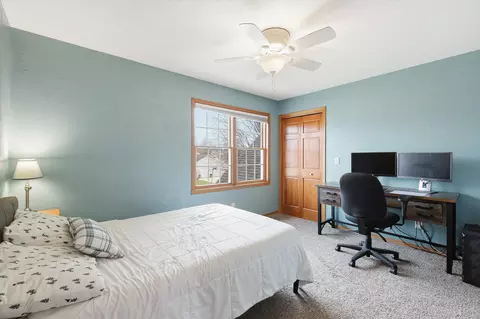 Bedroom - 1081 S Violet Ln, Appleton, WI 54914 photo 5 of 8