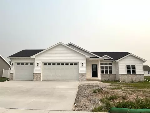 2050 Bear Paw Trl, Kaukauna, WI 54130