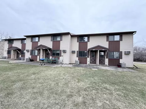 2519 Fond Du Lac Rd, Oshkosh, WI 54902