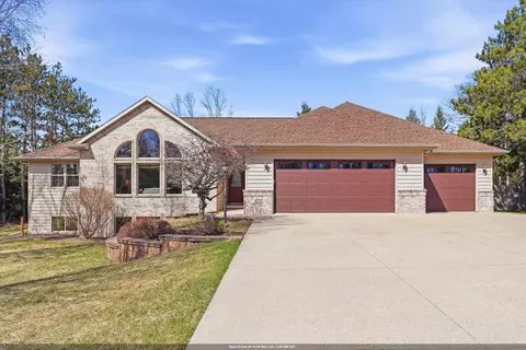 429 S Pine Grove Ln, Hortonville, WI 54944