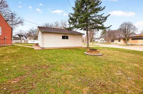 Exterior - 22 Johnson Ct, Appleton, WI 54915 photo 6 of 6