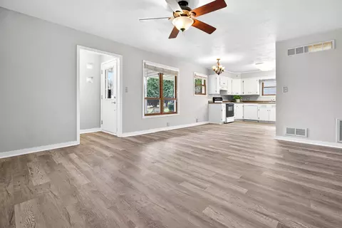 Living - 22 Johnson Ct, Appleton, WI 54915 photo 5 of 5