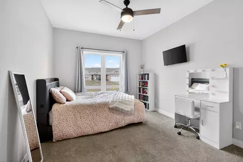 Bedroom - 4804 N Vincent Dr, Appleton, WI 54913 photo 5 of 6