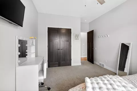 Bedroom - 4804 N Vincent Dr, Appleton, WI 54913 photo 6 of 6