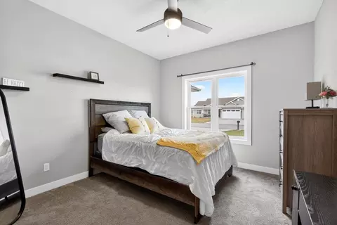Bedroom - 4804 N Vincent Dr, Appleton, WI 54913 photo 3 of 6