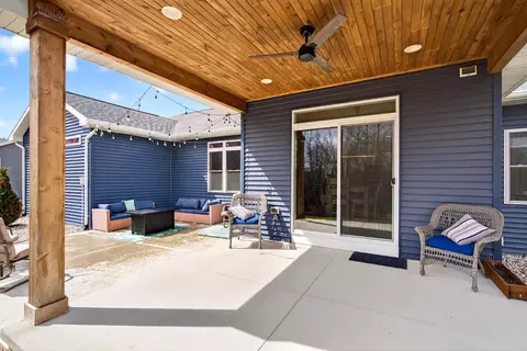 Exterior - 4804 N Vincent Dr, Appleton, WI 54913 photo 5 of 6