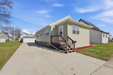 820 Minnesota Ave, North Fond Du Lac, WI 54937