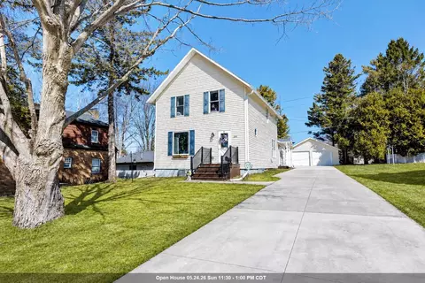 219 Rolland St, Algoma, WI 54201