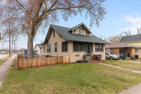1354 W 2nd St, Appleton, WI 54914