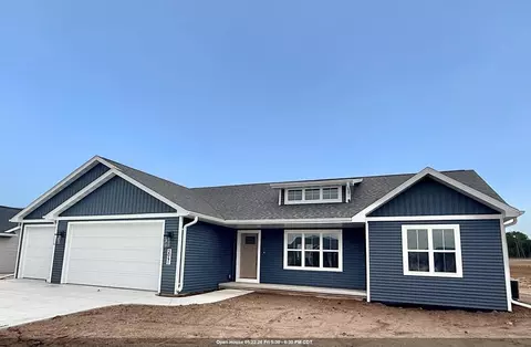 2041 Bear Paw Trl, Kaukauna, WI 54130