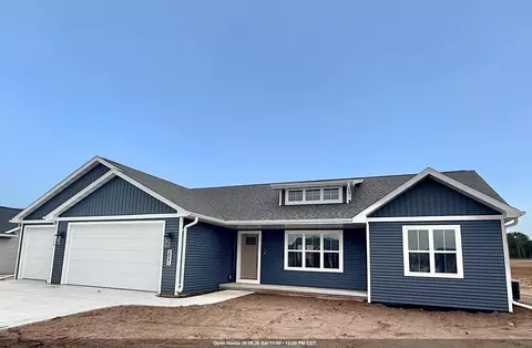 2041 Bear Paw Trl, Kaukauna, WI 54130