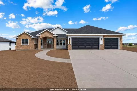 N1332 Meadow Park Drive, Greenville, WI 54942