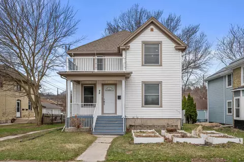 48 S Milwaukee St, Plymouth, WI 53073