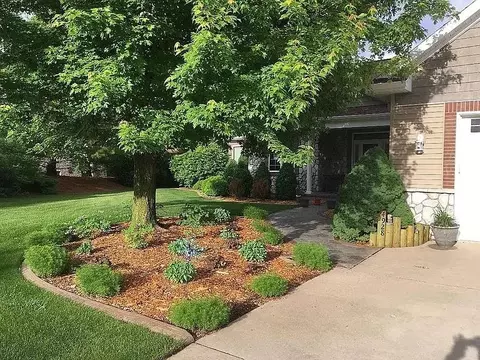 Exterior - 4928 N Meade St, Appleton, WI 54913 photo 2 of 5