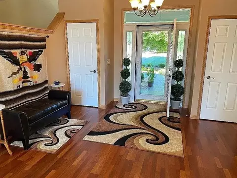 Entry Way - 4928 N Meade St, Appleton, WI 54913 photo 1 of 1
