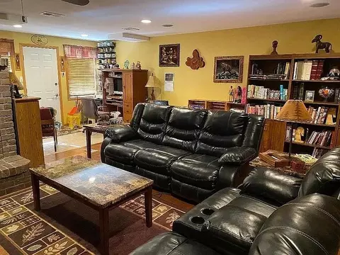 Living - 4928 N Meade St, Appleton, WI 54913 photo 2 of 3