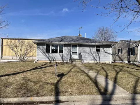 492 Cottage Grove Ave, Green Bay, WI 54304
