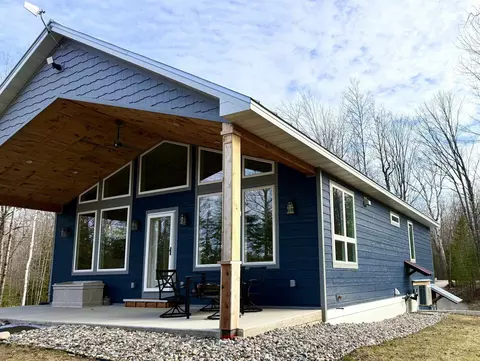 3838 Bear Lake Ln, Laona, WI 54541