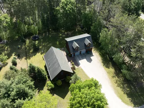 n2208 Cleghorn Road, Waupaca, WI 54981