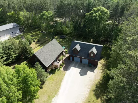 n2208 Cleghorn Road, Waupaca, WI 54981