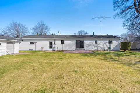 Exterior - 2245 Larkspur Dr, Appleton, WI 54915 photo 9 of 9