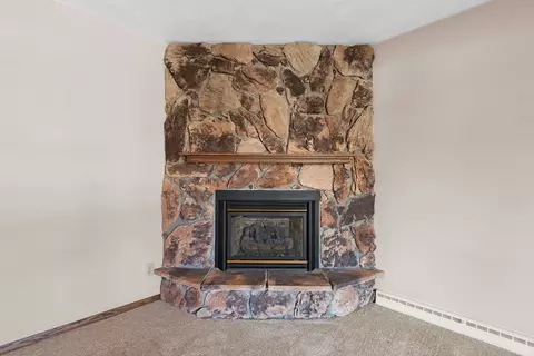 Living - 2245 Larkspur Dr, Appleton, WI 54915 photo 3 of 3